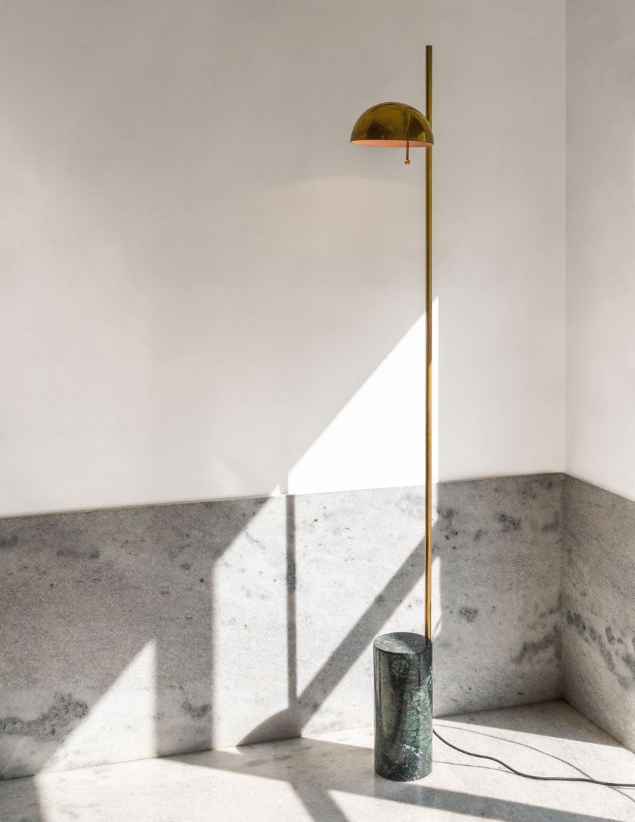 Standing Straight Lamp